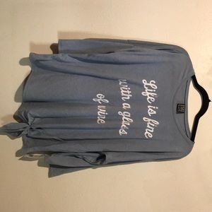 Light blue wine graphic 3/4 top